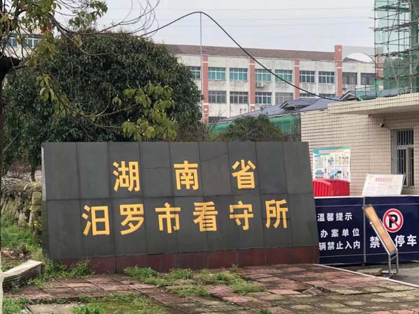 異地刷卡消費(fèi)謊稱存款出錯(cuò)如何定罪？上海專業(yè)刑事案件律師帶您了解