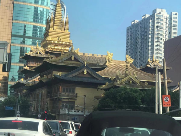 走私普通貨物罪公安機(jī)關(guān)是否有管轄權(quán)？看看徐匯刑事律師的回答