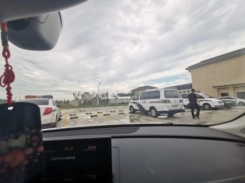 貪污案適用減輕處罰情節(jié)能否減至免予刑事處罰？上海刑事專業(yè)律師來(lái)回答