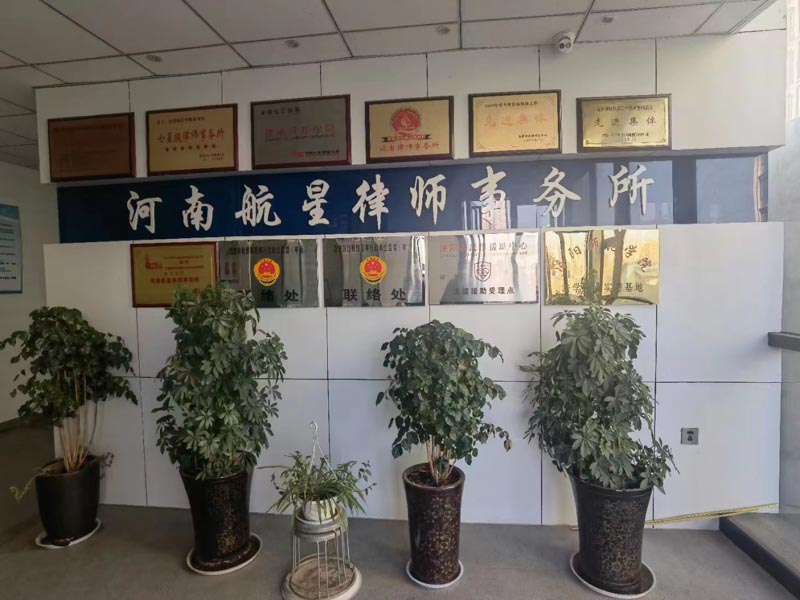 上海請刑事辯護律師來講講犯罪嫌疑人在犯罪現(xiàn)場的證據(jù)