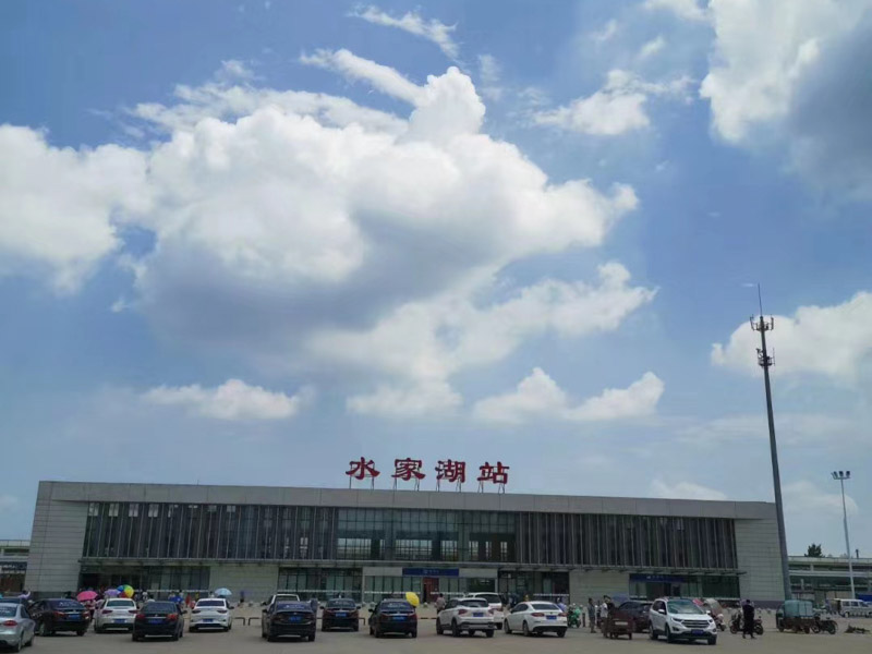 假釋考驗(yàn)期間連續(xù)實(shí)施犯罪如何處理？上海刑事拘留律師來回答
