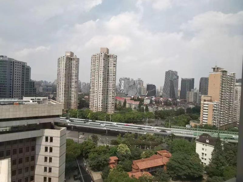 違法搭建商鋪并收取租金的行為如何定性？上海刑事訴訟律師告訴您