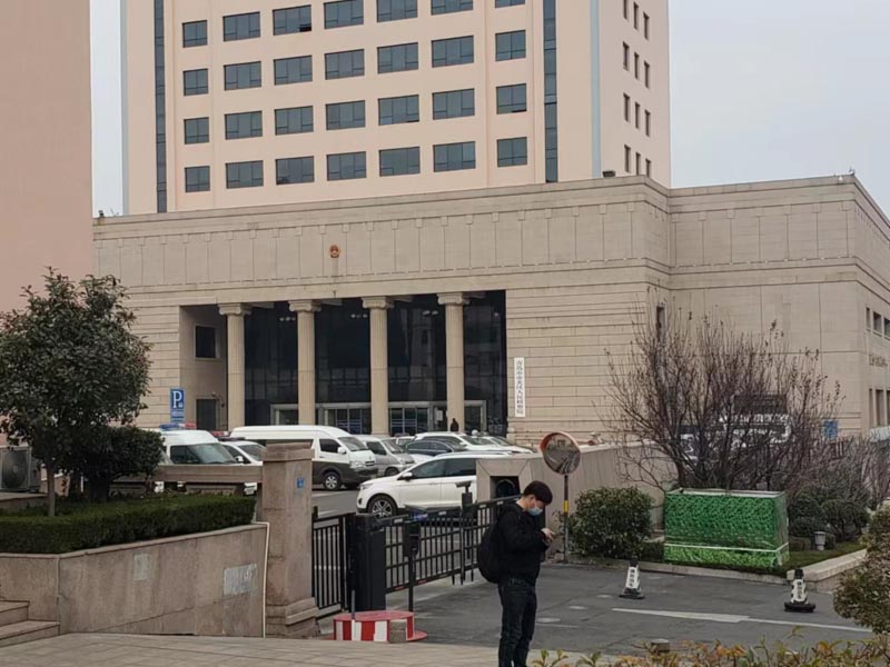 貪污罪與職務(wù)侵占罪在實(shí)踐中的區(qū)別都有哪些？上海專辦刑事案件律師來回答