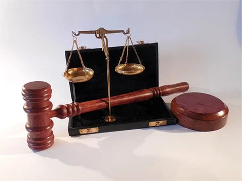 趙屯刑事律師一男子讓朋友和妻子發(fā)生關(guān)系被殺